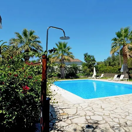 Apartahotel Eftichia & Kontokali