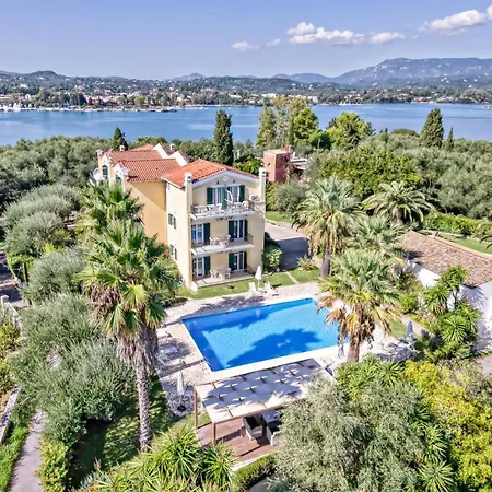 Eftichia & Apartahotel 3*