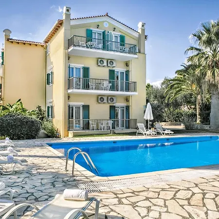 Lägenhetshotell Eftichia & 3*