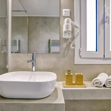 Eftichia & 3* Kontokali