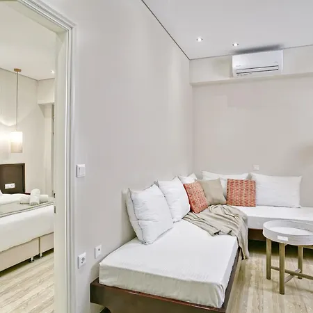 Eftichia & Lägenhetshotell 3*