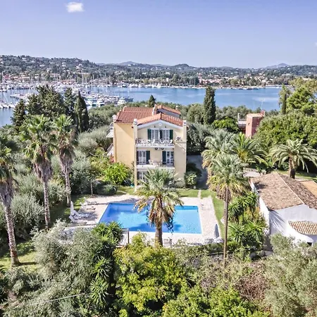 公寓式酒店 Eftichia & 3*